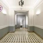 C M Piazza Cavour Elegant Flat Apartmán *