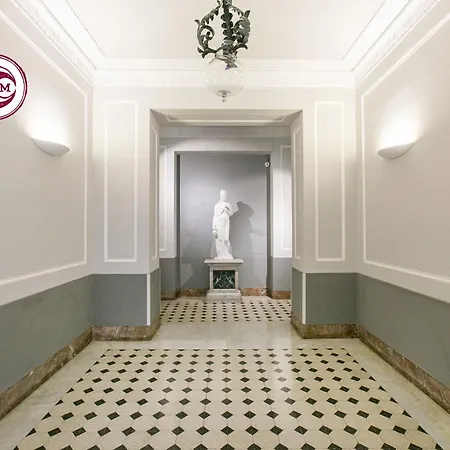 C M Piazza Cavour Elegant Flat شقة *