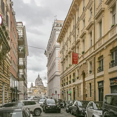 C M Piazza Cavour Elegant Flat Rom