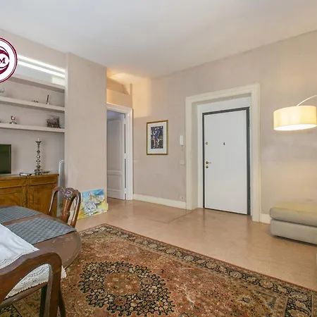Διαμέρισμα C M Piazza Cavour Elegant Flat *