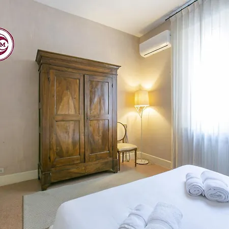 C M Piazza Cavour Elegant Flat 公寓
