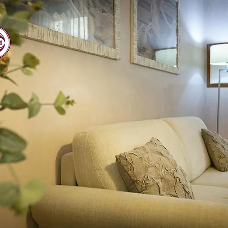 Διαμέρισμα C M Piazza Cavour Elegant Flat