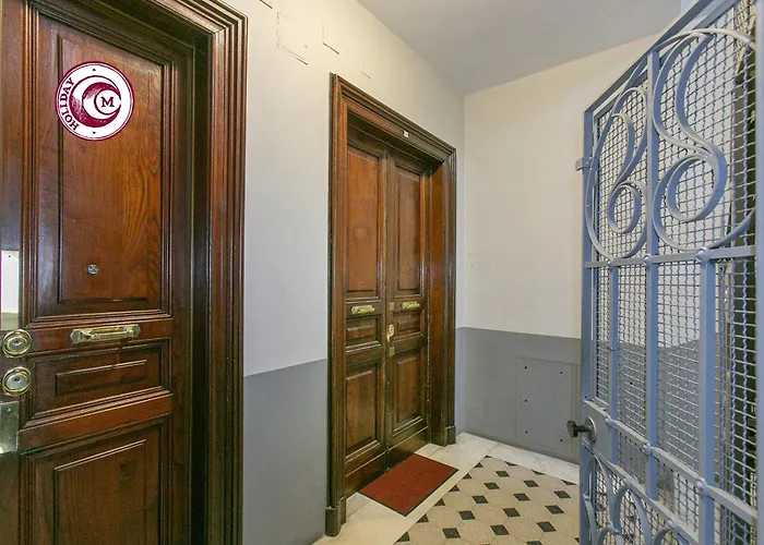 C M Piazza Cavour Elegant Flat