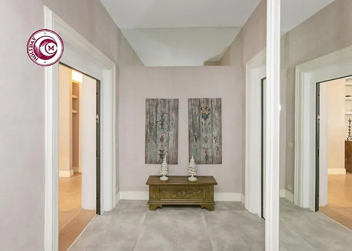 C M Piazza Cavour Elegant Flat Apartamento