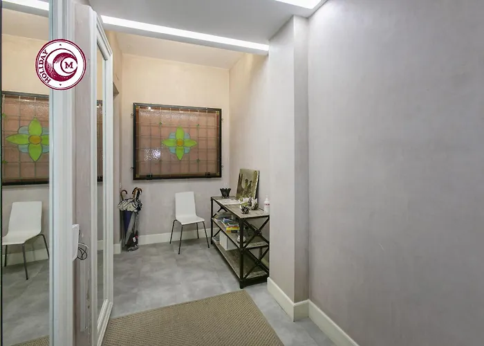 C M Piazza Cavour Elegant Flat *