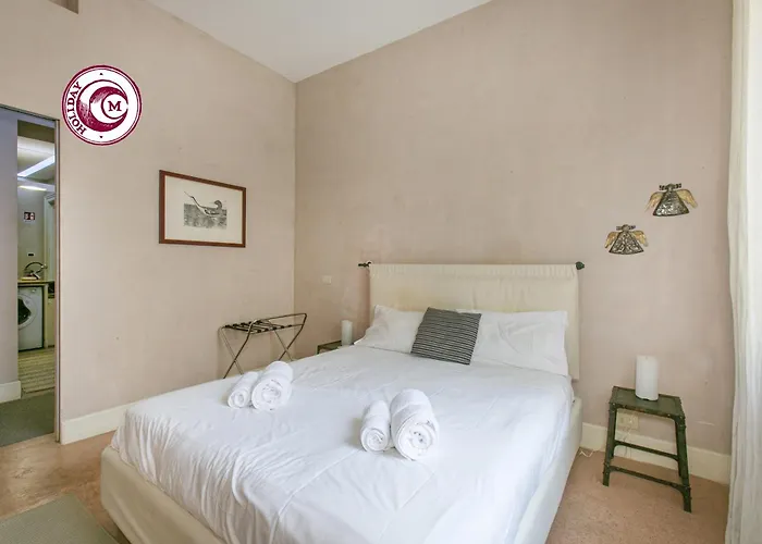 C M Piazza Cavour Elegant Flat Apartamento
