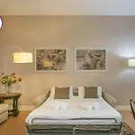 C M Piazza Cavour Elegant Flat